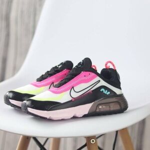 NWT Nike Air Max 2090 💖 limited edition, Pink FoamVolt